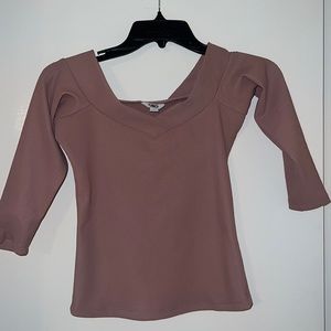 G by Guess shirt. Worn once. Size XS